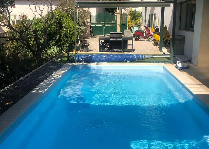 Chambre Chez L\'Habitant Avec Piscine